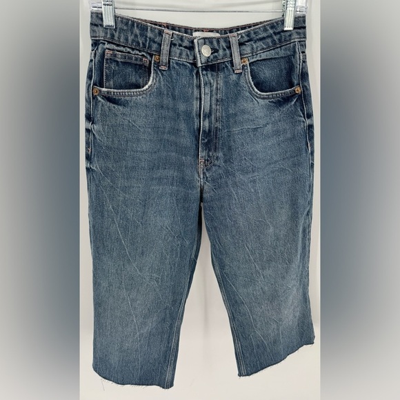 Zara Barrel Wide Leg Denim Cropped Jeans - Picture 2 of 10